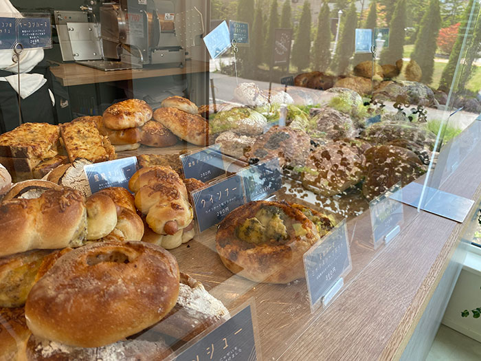 軽井沢のパン屋さん sioru bakery